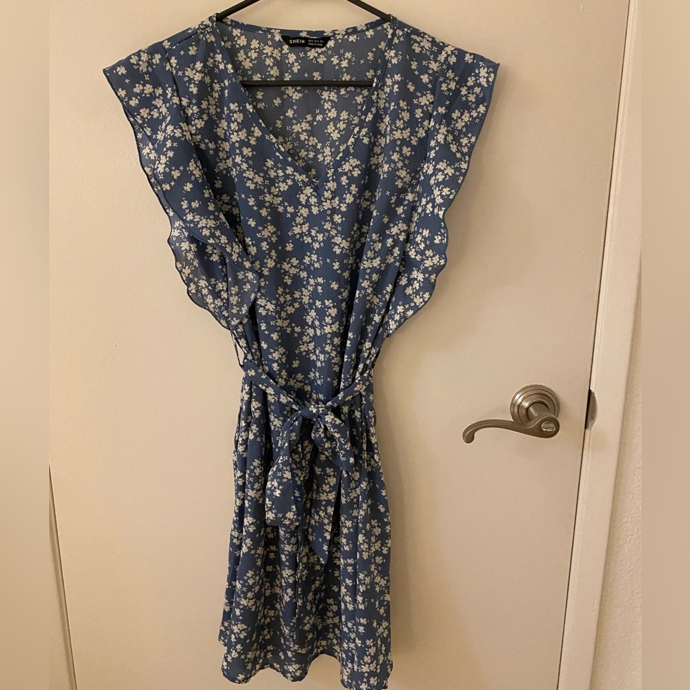 SHEIN Blue Floral Midi Dress